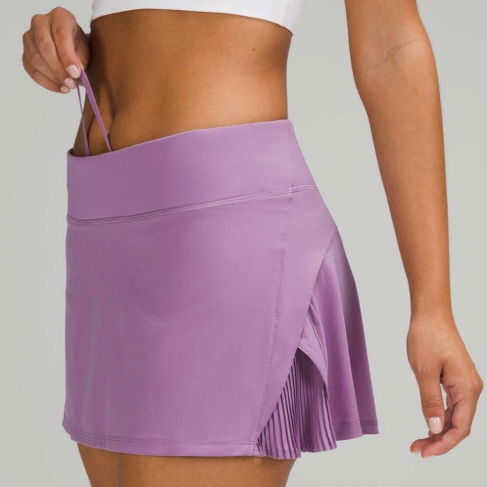Lululemon Play Off The Pleats Skirt Size 4